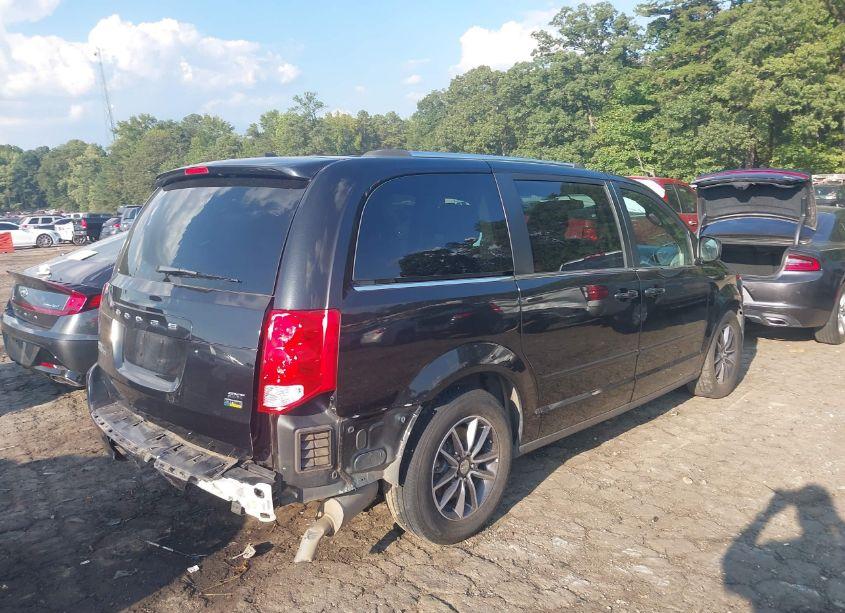 Photo 4 of 2017 Dodge Grand CARAVAN SXT (VIN 2C4RDGCG5HR691038)