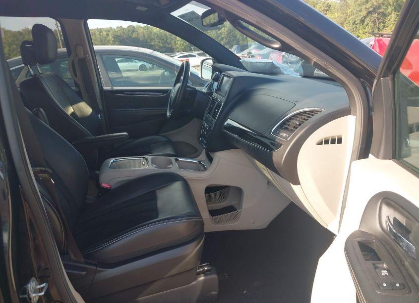 Photo 5 of 2017 Dodge Grand CARAVAN SXT (VIN 2C4RDGCG5HR691038)