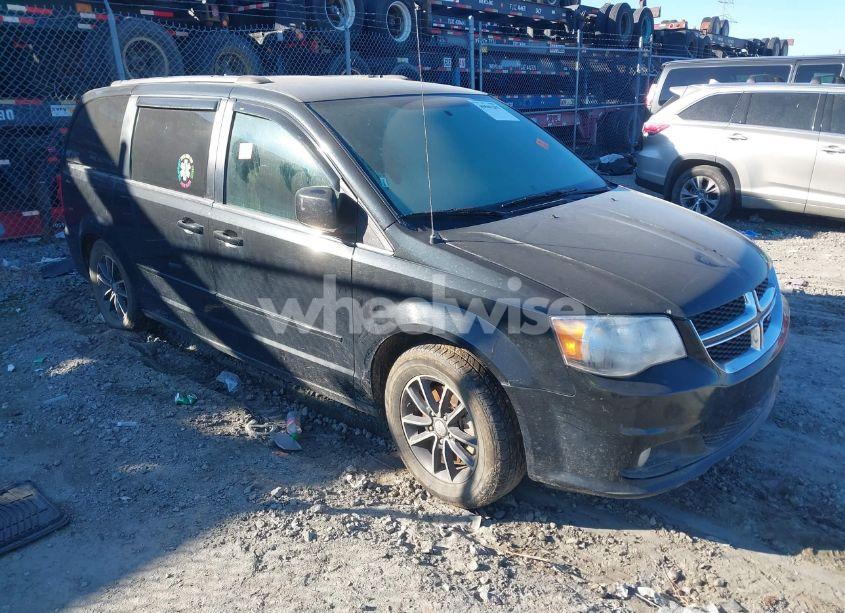 2017 Dodge Grand CARAVAN SXT (VIN 2C4RDGCG5HR698393) main photo