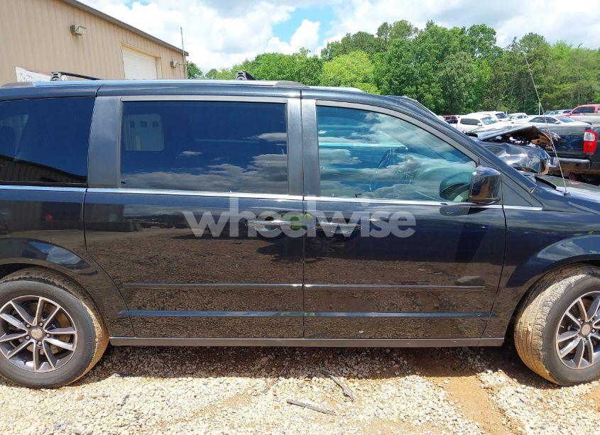 Photo 13 of 2017 Dodge Grand CARAVAN SXT (VIN 2C4RDGCG5HR714088)