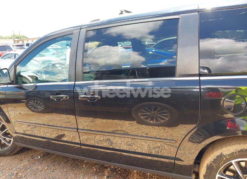 Photo 14 of 2017 Dodge Grand CARAVAN SXT (VIN 2C4RDGCG5HR714088)