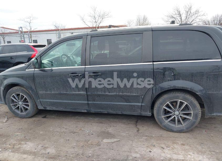 Photo 15 of 2017 Dodge Grand CARAVAN SXT (VIN 2C4RDGCG5HR714382)