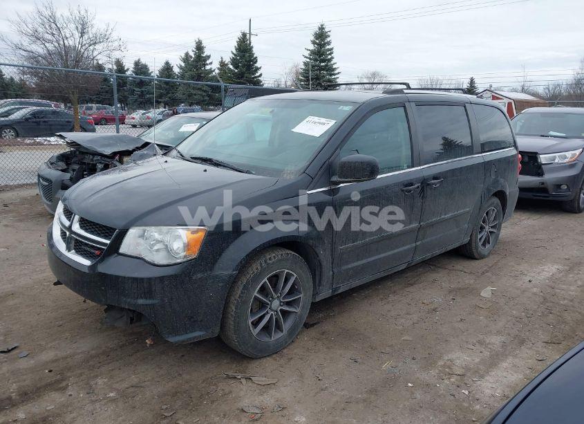 Photo 2 of 2017 Dodge Grand CARAVAN SXT (VIN 2C4RDGCG5HR714382)