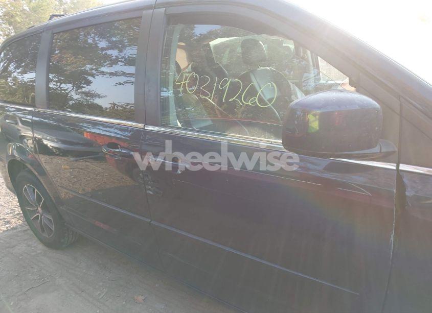 Photo 13 of 2017 Dodge Grand CARAVAN SXT (VIN 2C4RDGCG5HR800548)