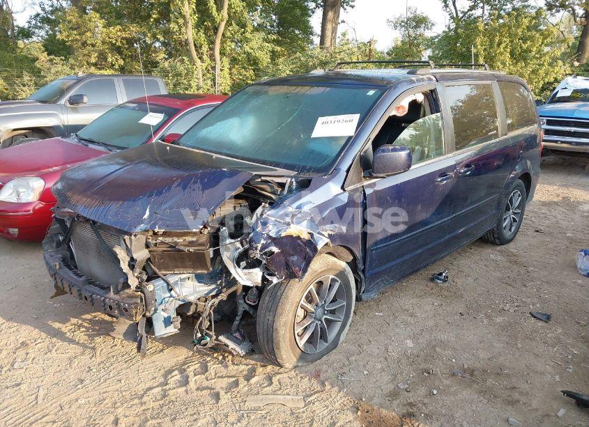 Photo 2 of 2017 Dodge Grand CARAVAN SXT (VIN 2C4RDGCG5HR800548)