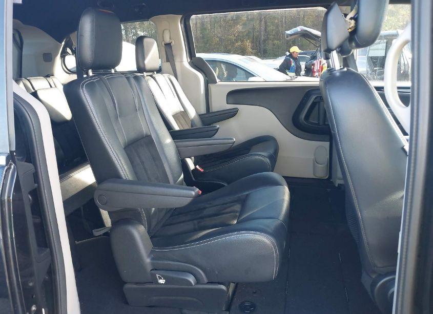 Photo 8 of 2018 Dodge Grand CARAVAN SXT (VIN 2C4RDGCG5JR207293)