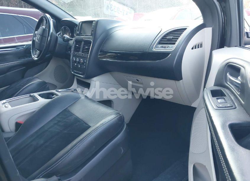 Photo 5 of 2018 Dodge Grand CARAVAN SXT (VIN 2C4RDGCG5JR265646)