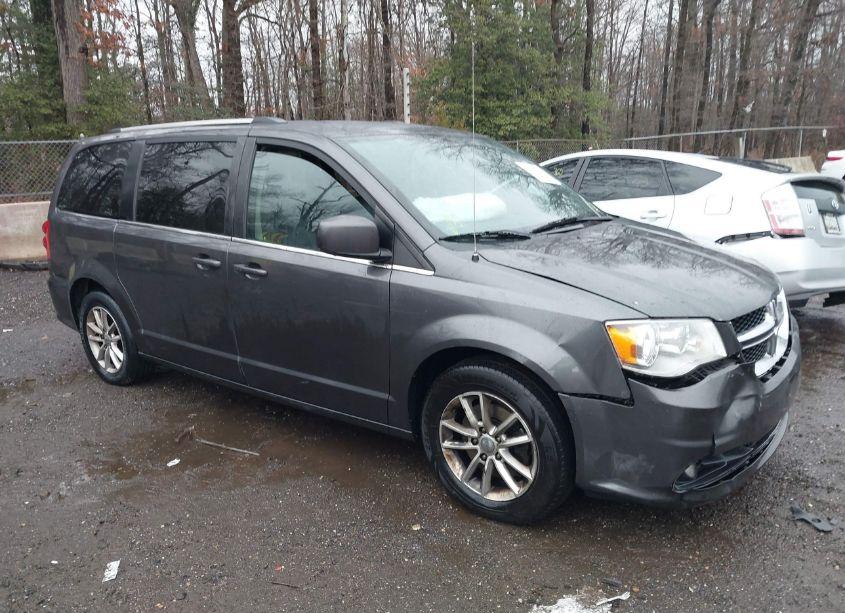 2018 Dodge Grand CARAVAN SXT (VIN 2C4RDGCG5JR283192) main photo