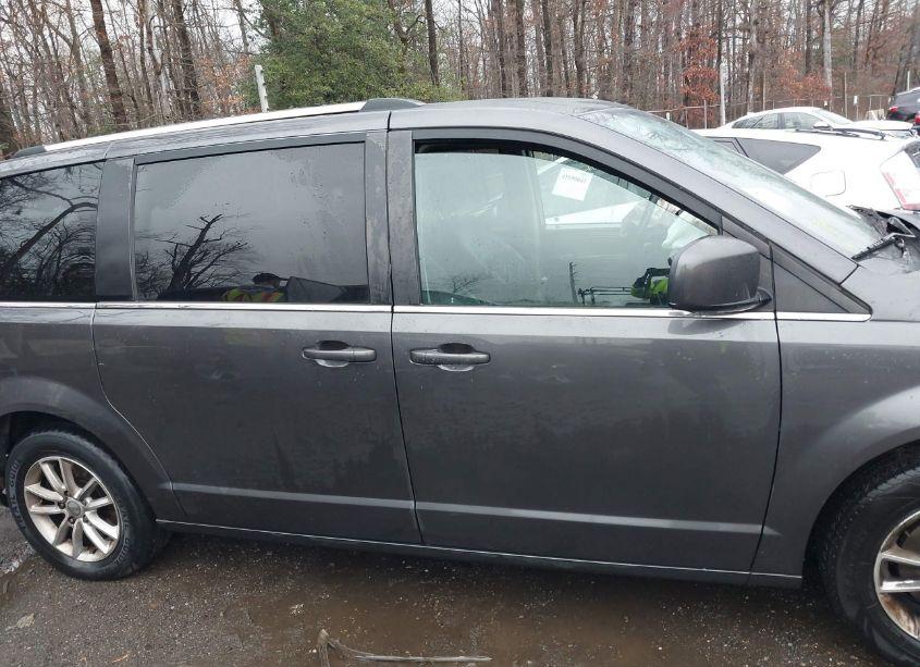 Photo 13 of 2018 Dodge Grand CARAVAN SXT (VIN 2C4RDGCG5JR283192)