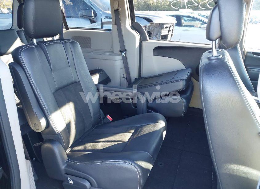 Photo 8 of 2019 Dodge Grand CARAVAN SXT (VIN 2C4RDGCG5KR519471)