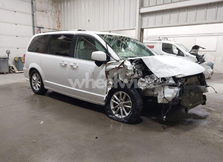 2019 Dodge Grand CARAVAN SXT (VIN 2C4RDGCG5KR663344) main photo