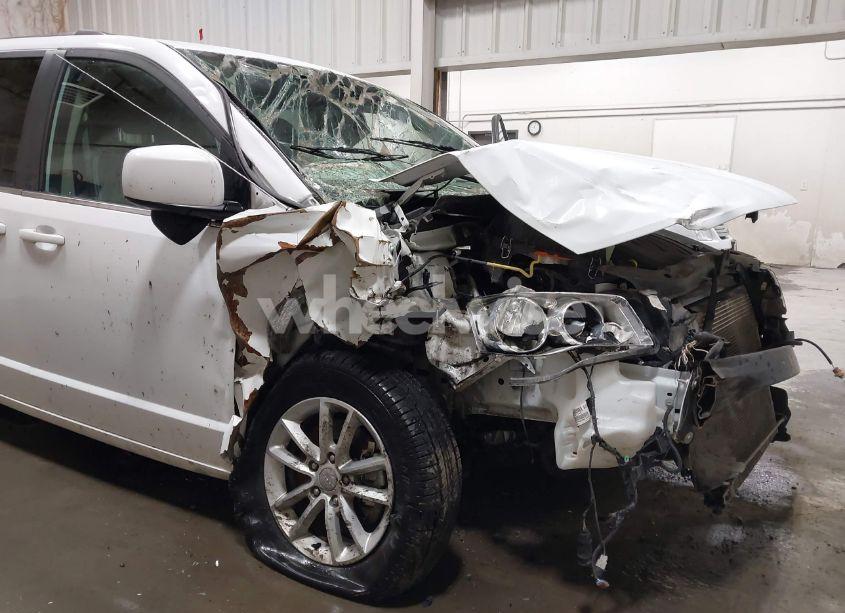 Photo 6 of 2019 Dodge Grand CARAVAN SXT (VIN 2C4RDGCG5KR663344)