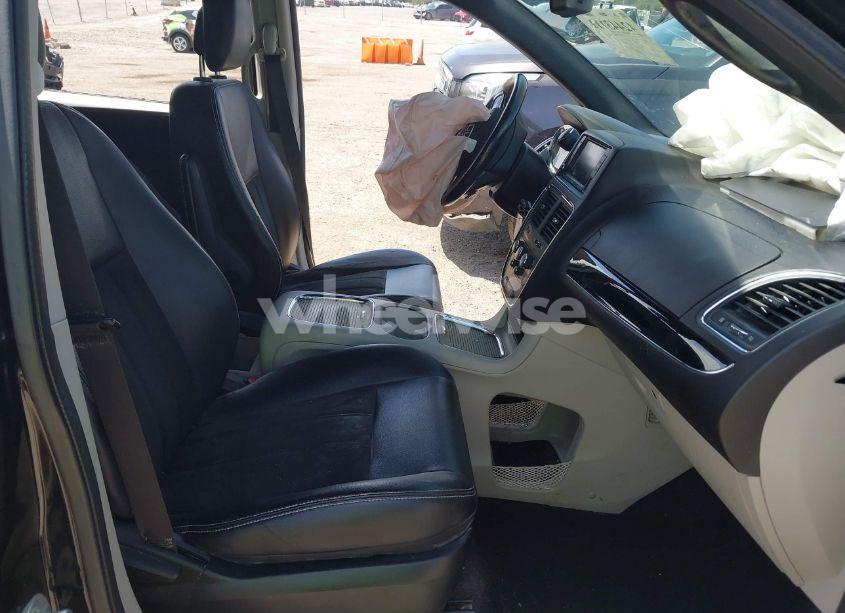 Photo 5 of 2019 Dodge Grand CARAVAN SXT (VIN 2C4RDGCG5KR691547)