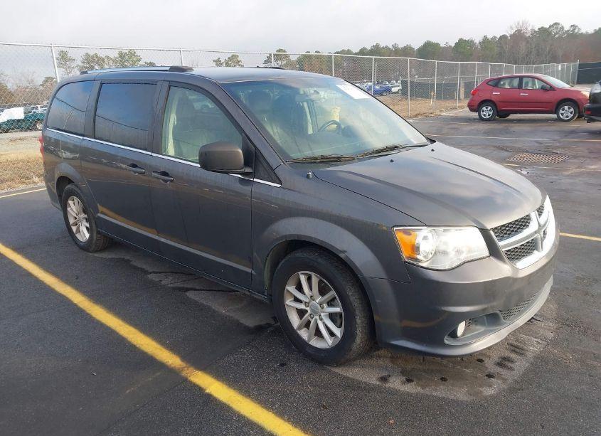 2019 Dodge Grand CARAVAN SXT (VIN 2C4RDGCG5KR696649) main photo