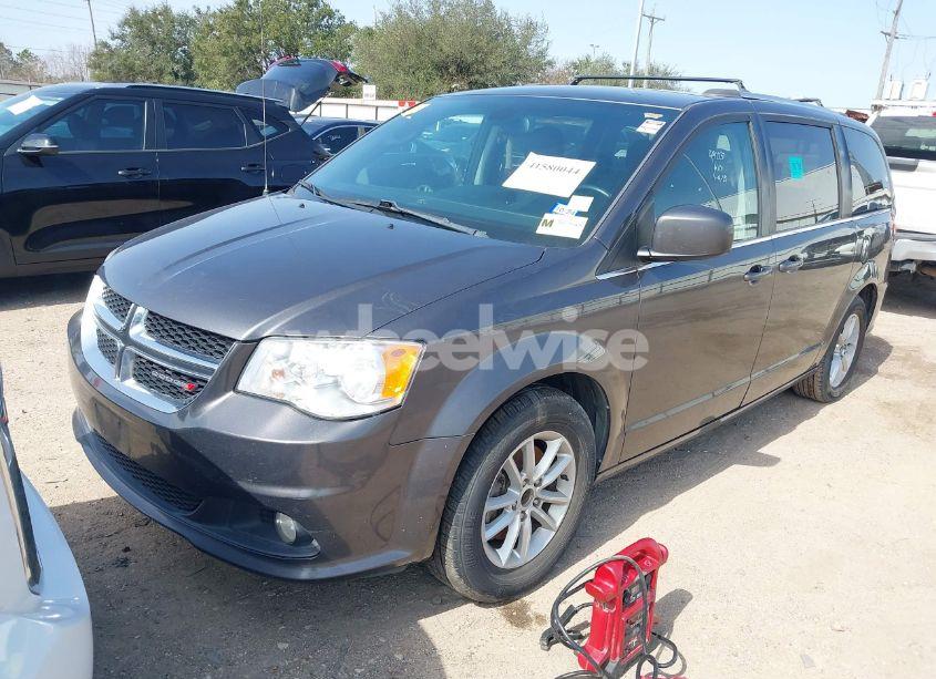 Photo 2 of 2019 Dodge Grand CARAVAN SXT (VIN 2C4RDGCG5KR699258)