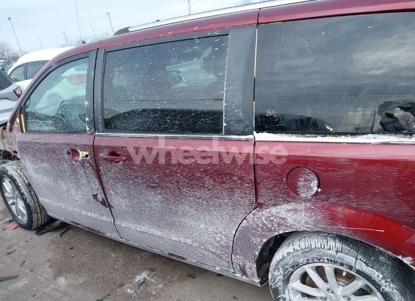 Photo 15 of 2019 Dodge Grand CARAVAN SXT (VIN 2C4RDGCG5KR777196)