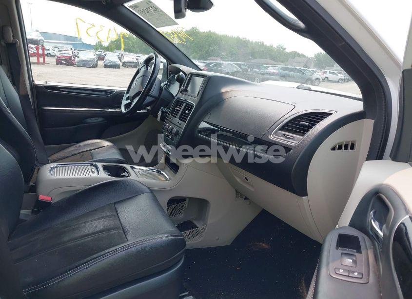 Photo 5 of 2020 Dodge Grand CARAVAN SXT (VIN 2C4RDGCG5LR154520)