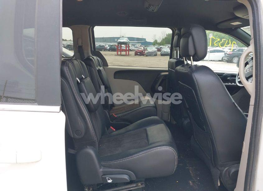 Photo 8 of 2020 Dodge Grand CARAVAN SXT (VIN 2C4RDGCG5LR154520)