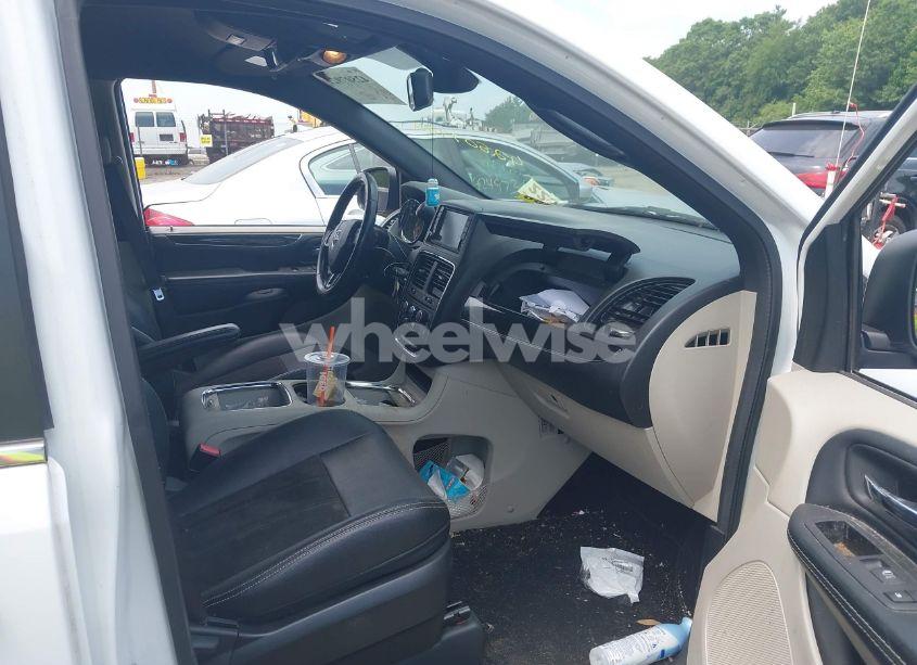 Photo 5 of 2020 Dodge Grand CARAVAN SXT (VIN 2C4RDGCG5LR161113)