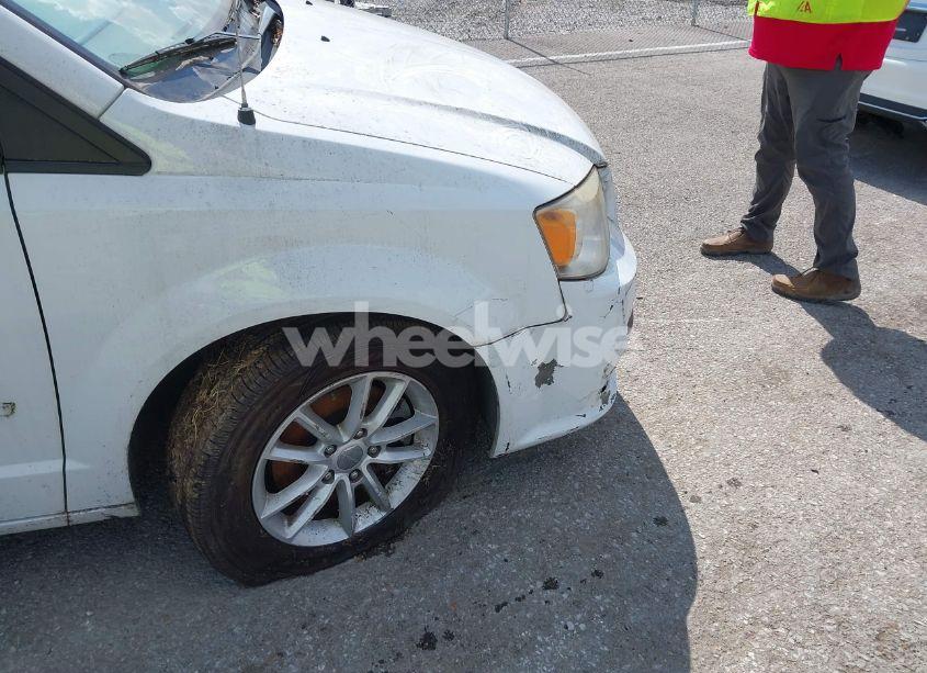 Photo 13 of 2014 Dodge Grand CARAVAN SXT (VIN 2C4RDGCG6ER210032)