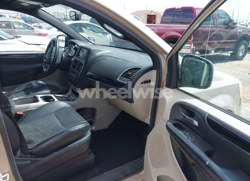 Photo 5 of 2014 Dodge Grand CARAVAN SXT 30TH ANNIVERSARY (VIN 2C4RDGCG6ER466459)