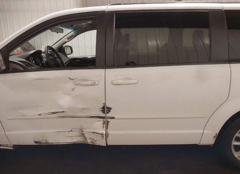 Photo 15 of 2015 Dodge Grand CARAVAN SXT (VIN 2C4RDGCG6FR549097)