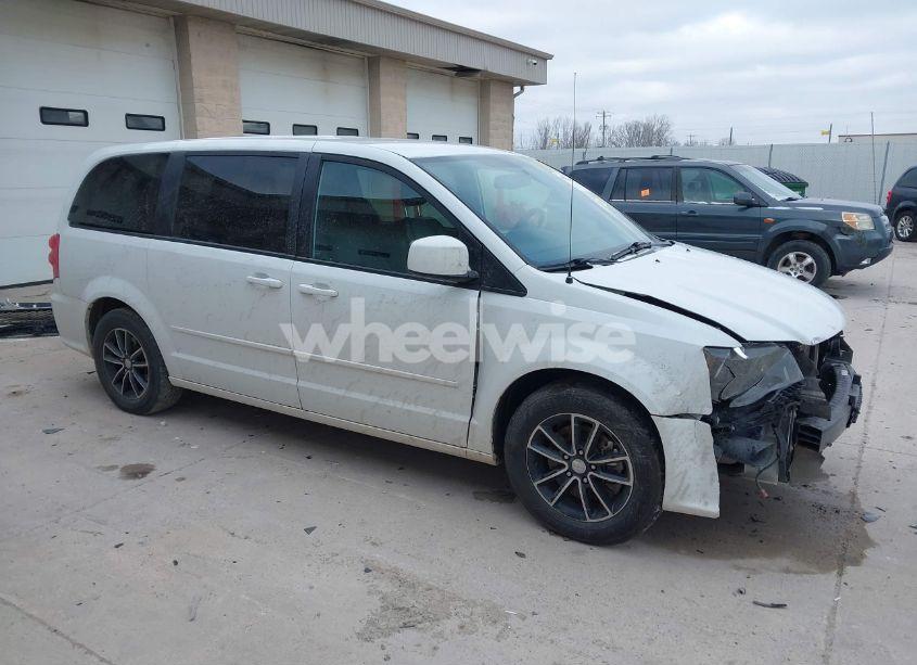 2015 Dodge Grand CARAVAN SXT PLUS (VIN 2C4RDGCG6FR685567) main photo