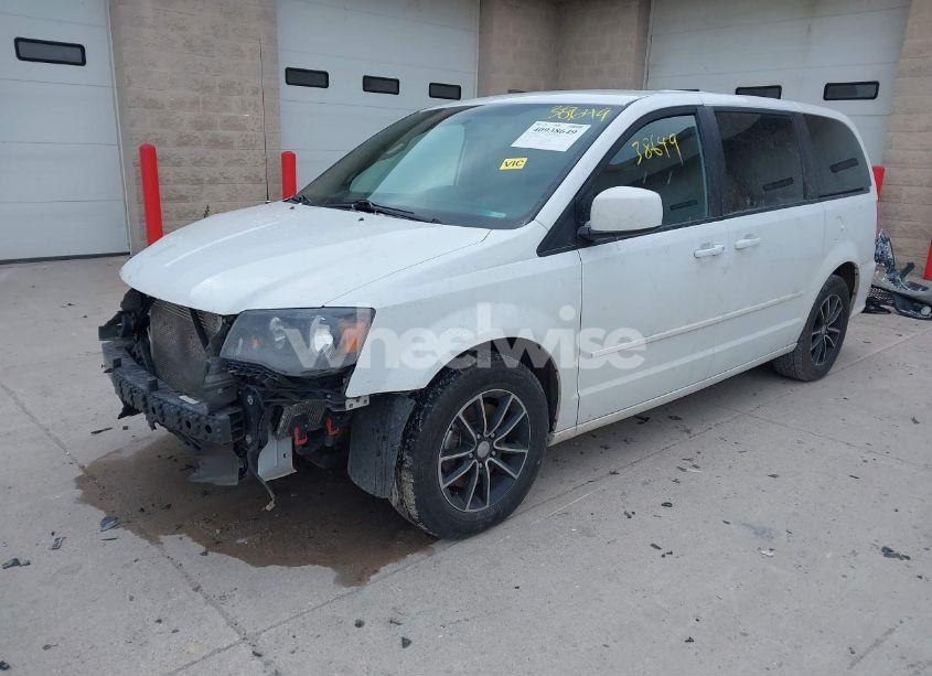Photo 2 of 2015 Dodge Grand CARAVAN SXT PLUS (VIN 2C4RDGCG6FR685567)
