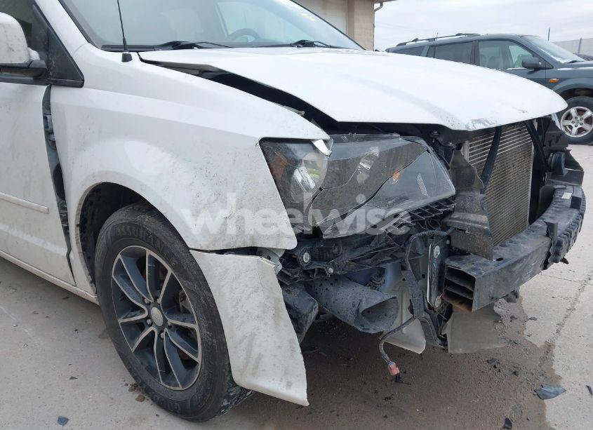 Photo 6 of 2015 Dodge Grand CARAVAN SXT PLUS (VIN 2C4RDGCG6FR685567)