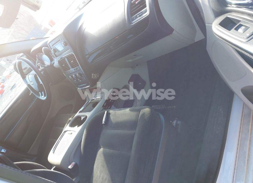 Photo 5 of 2016 Dodge Grand CARAVAN SXT (VIN 2C4RDGCG6GR168870)