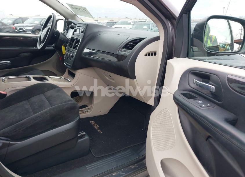 Photo 5 of 2016 Dodge Grand CARAVAN SXT (VIN 2C4RDGCG6GR264773)