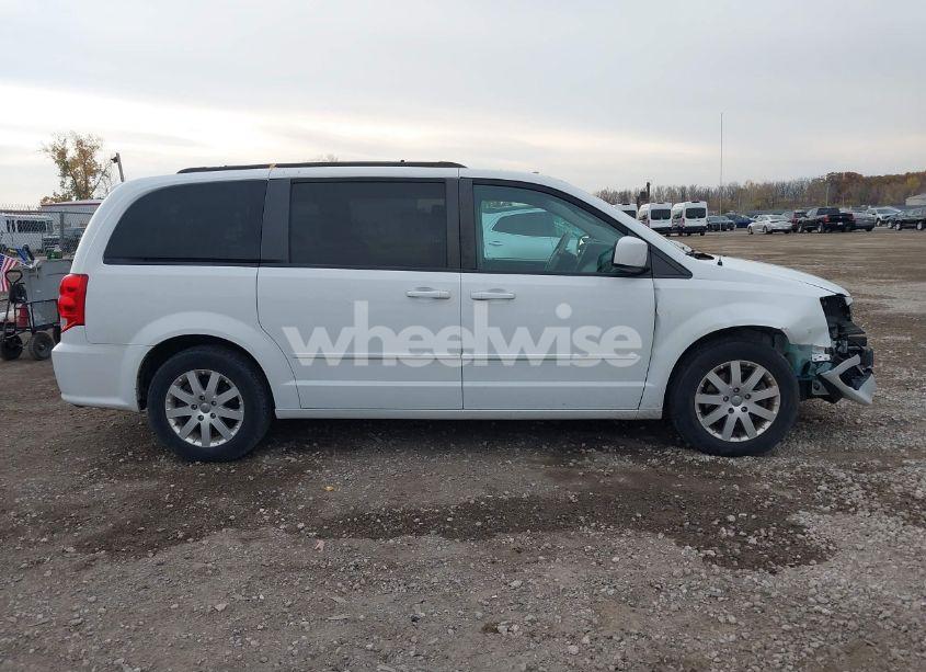 Photo 13 of 2016 Dodge Grand CARAVAN SXT (VIN 2C4RDGCG6GR323398)