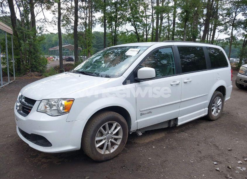 Photo 2 of 2016 Dodge Grand CARAVAN SXT (VIN 2C4RDGCG6GR377820)