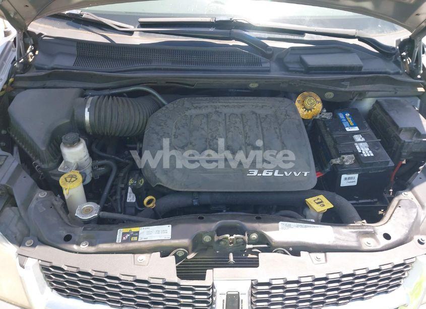 Photo 10 of 2016 Dodge Grand CARAVAN SXT (VIN 2C4RDGCG6GR396285)