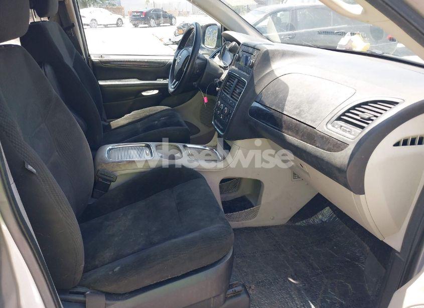 Photo 5 of 2016 Dodge Grand CARAVAN SXT (VIN 2C4RDGCG6GR396285)