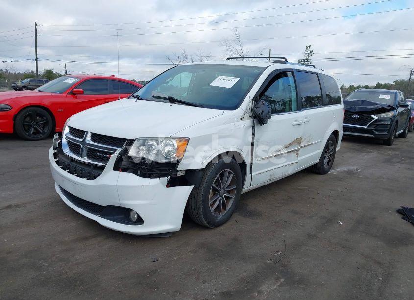 Photo 2 of 2017 Dodge Grand CARAVAN SXT (VIN 2C4RDGCG6HR595953)
