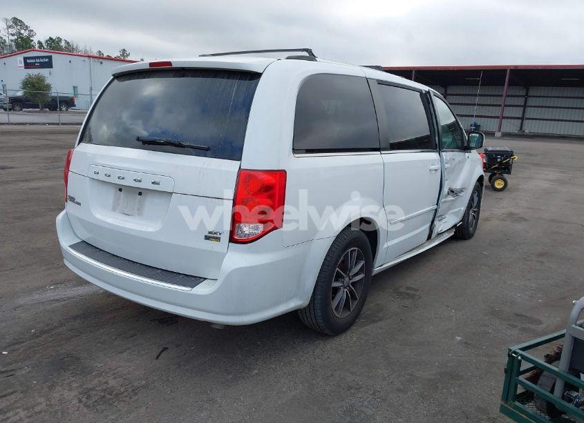 Photo 4 of 2017 Dodge Grand CARAVAN SXT (VIN 2C4RDGCG6HR595953)
