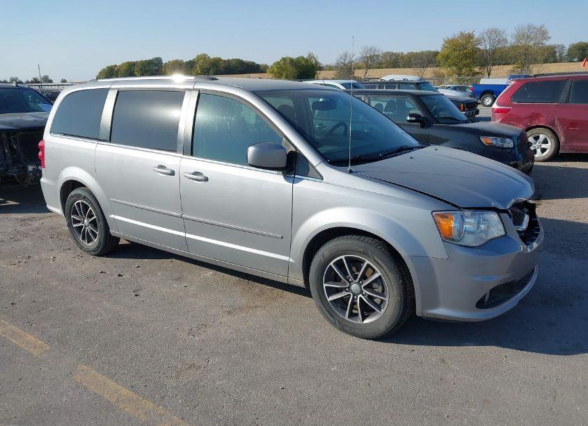2017 Dodge Grand CARAVAN SXT (VIN 2C4RDGCG6HR667041) main photo