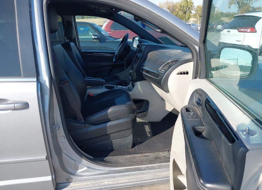 Photo 5 of 2017 Dodge Grand CARAVAN SXT (VIN 2C4RDGCG6HR667041)