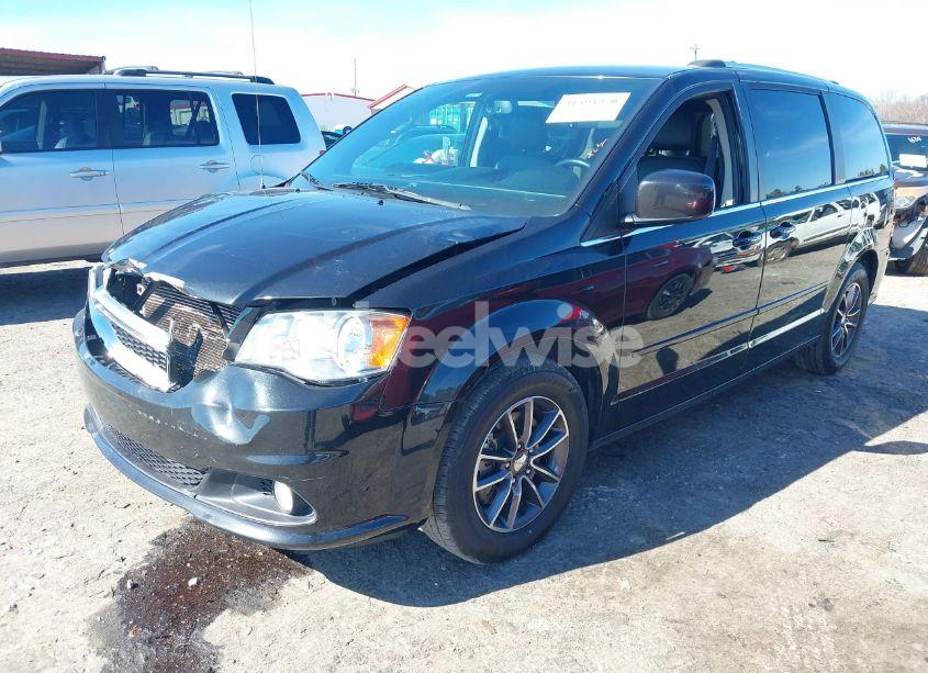 Photo 2 of 2017 Dodge Grand CARAVAN SXT (VIN 2C4RDGCG6HR790015)
