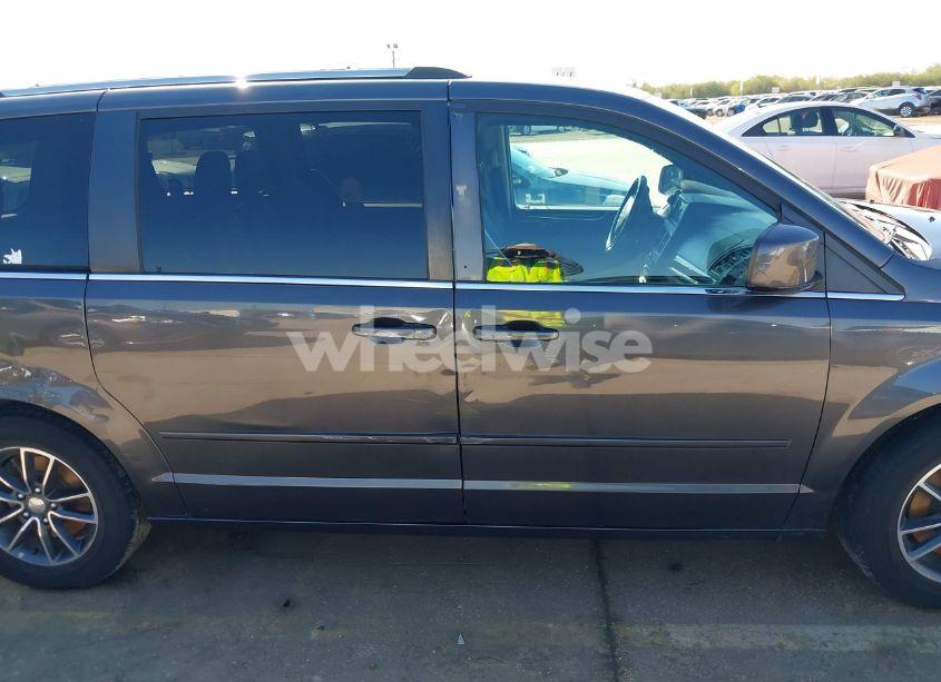 Photo 13 of 2017 Dodge Grand CARAVAN SXT (VIN 2C4RDGCG6HR790791)
