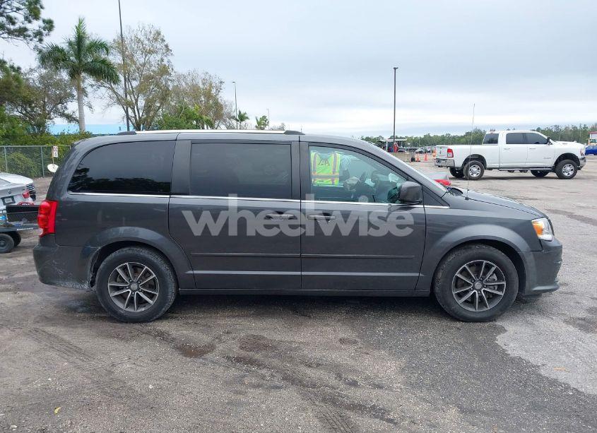 Photo 13 of 2017 Dodge Grand CARAVAN SXT (VIN 2C4RDGCG6HR858183)