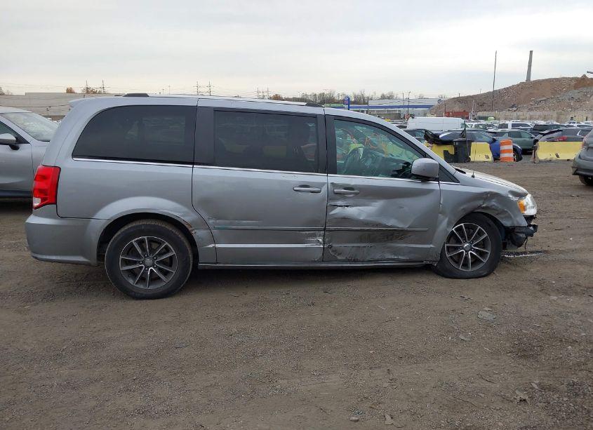 Photo 13 of 2017 Dodge Grand CARAVAN SXT (VIN 2C4RDGCG6HR860760)