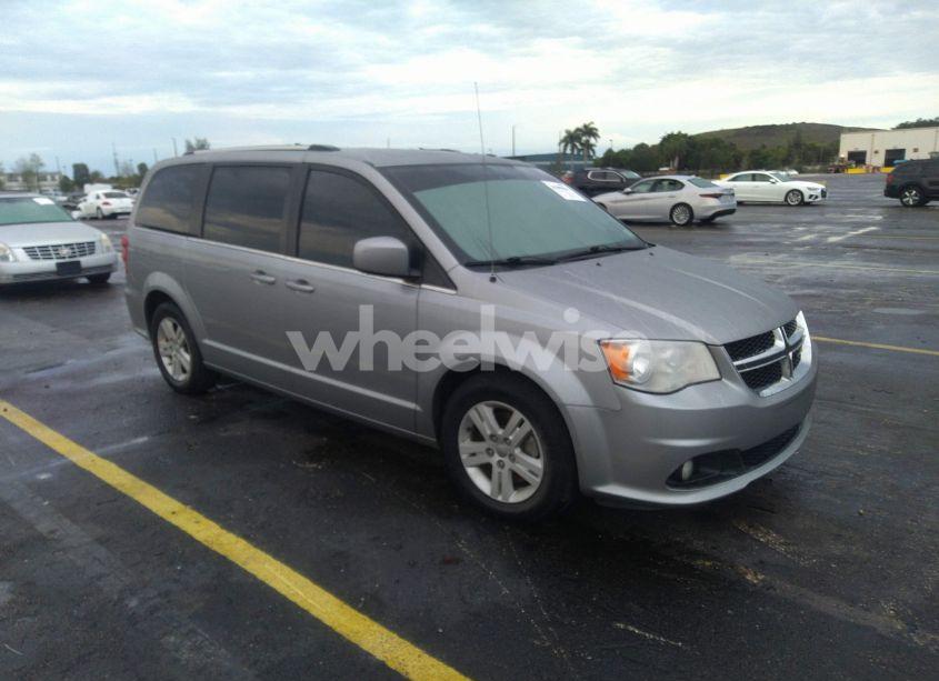 2018 Dodge Grand CARAVAN SXT (VIN 2C4RDGCG6JR265736) main photo