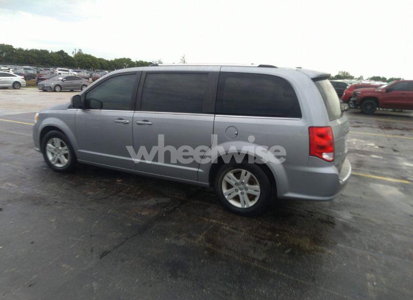 Photo 3 of 2018 Dodge Grand CARAVAN SXT (VIN 2C4RDGCG6JR265736)