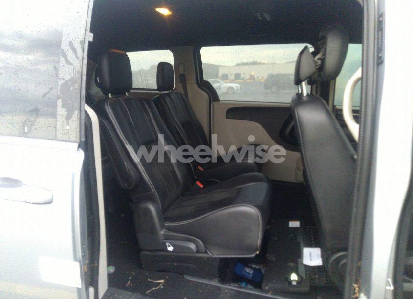 Photo 8 of 2018 Dodge Grand CARAVAN SXT (VIN 2C4RDGCG6JR265736)