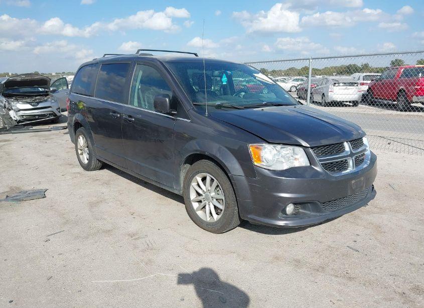 2018 Dodge Grand CARAVAN SXT (VIN 2C4RDGCG6JR265932) main photo
