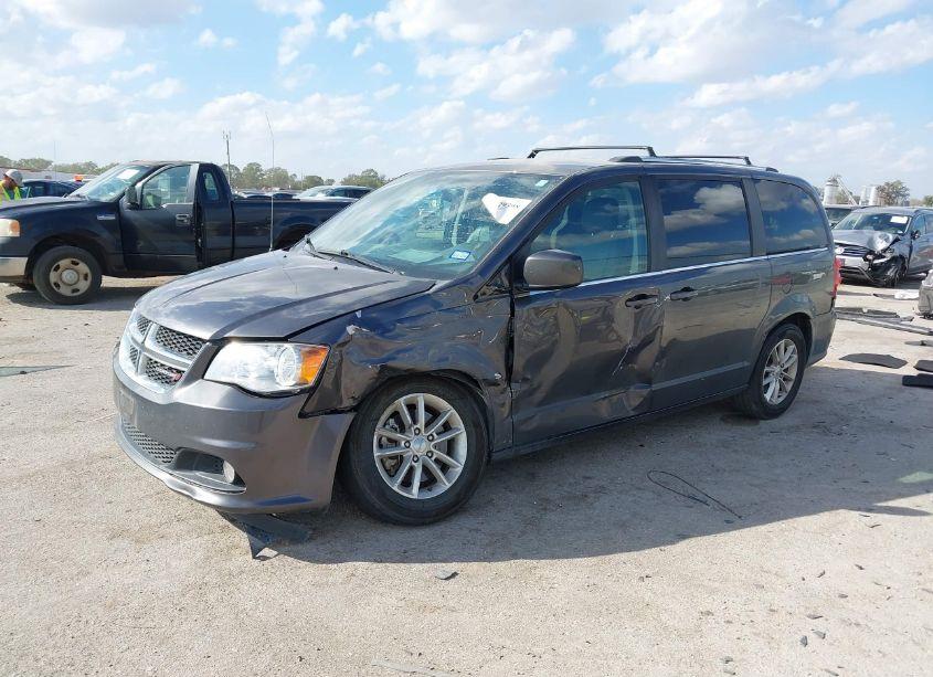 Photo 2 of 2018 Dodge Grand CARAVAN SXT (VIN 2C4RDGCG6JR265932)