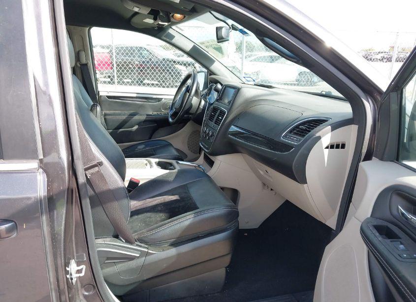 Photo 5 of 2018 Dodge Grand CARAVAN SXT (VIN 2C4RDGCG6JR265932)