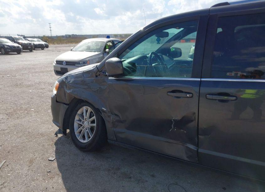 Photo 6 of 2018 Dodge Grand CARAVAN SXT (VIN 2C4RDGCG6JR265932)